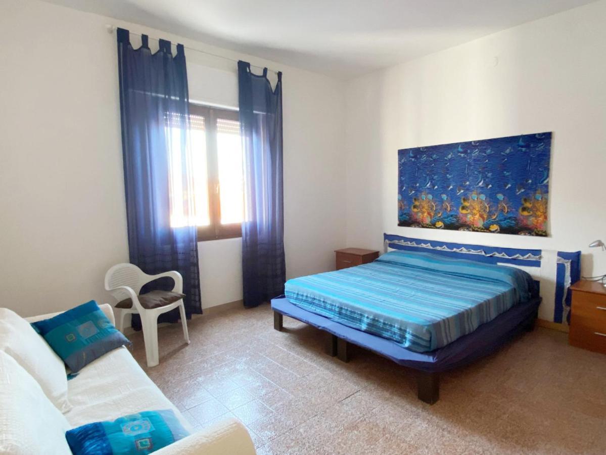 I Fenicotteri - Appartamenti Sul Mare Calasetta Exteriér fotografie
