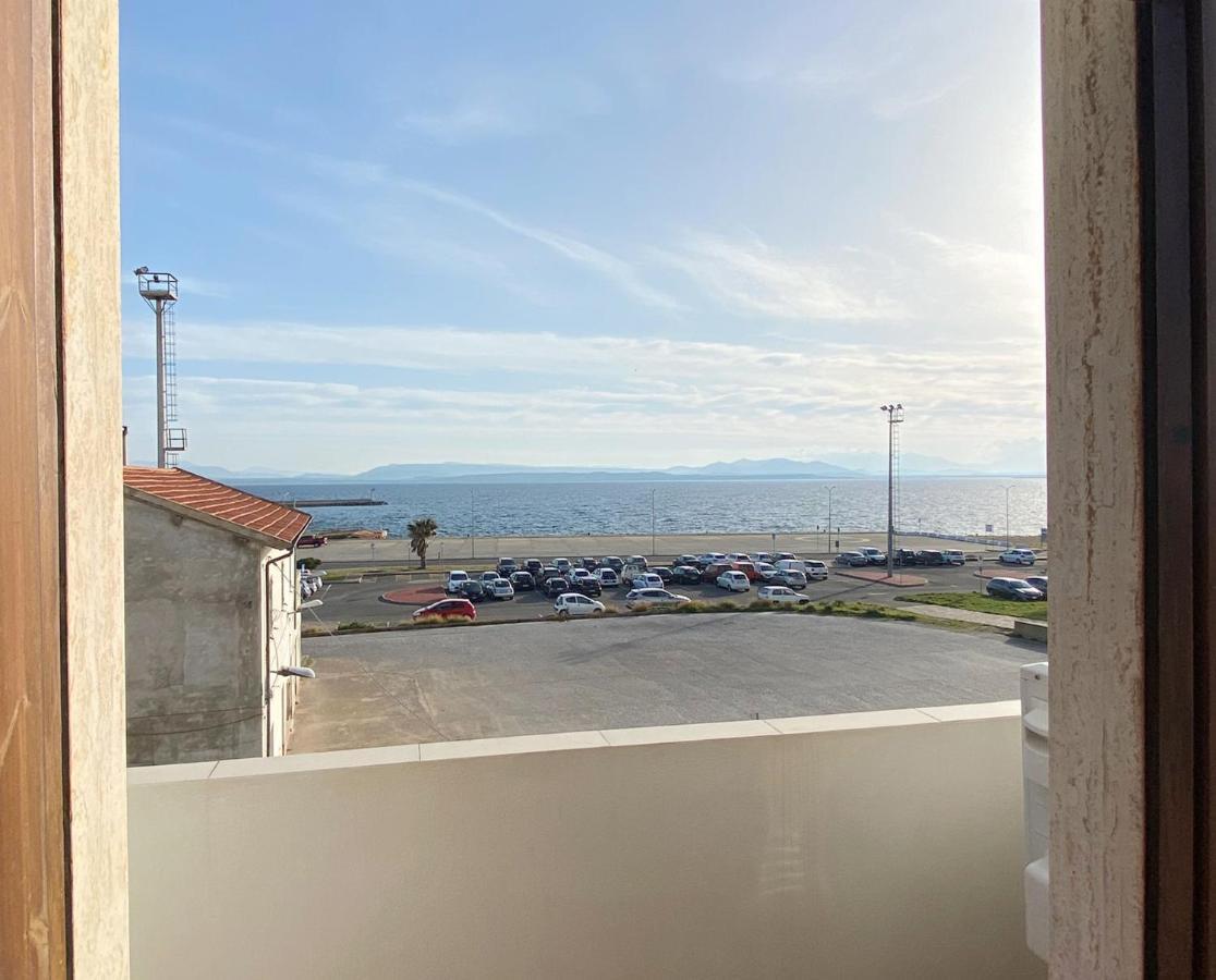 I Fenicotteri - Appartamenti Sul Mare Calasetta Exteriér fotografie