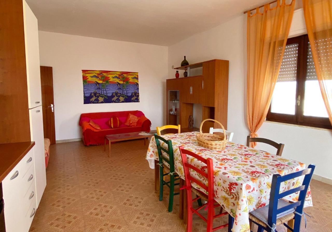 I Fenicotteri - Appartamenti Sul Mare Calasetta Exteriér fotografie