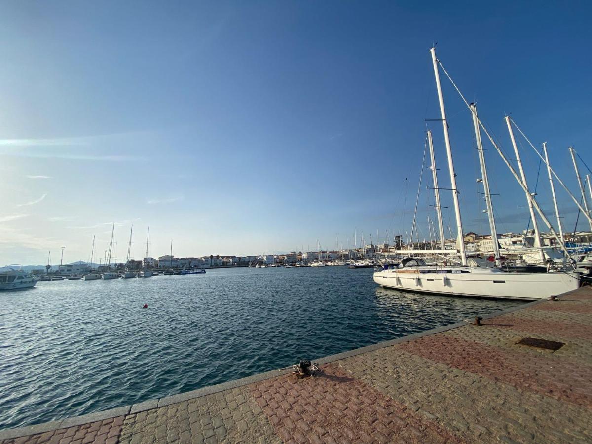 I Fenicotteri - Appartamenti Sul Mare Calasetta Exteriér fotografie