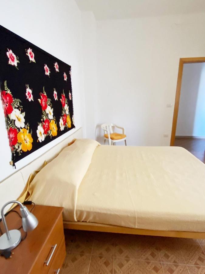 I Fenicotteri - Appartamenti Sul Mare Calasetta Exteriér fotografie