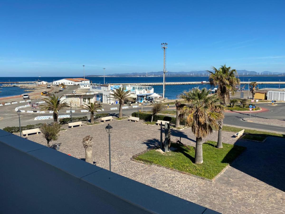 I Fenicotteri - Appartamenti Sul Mare Calasetta Exteriér fotografie